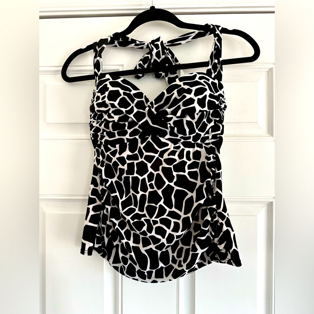 Miraclesuit Swim Top-never worn